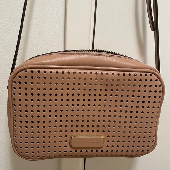 Marc By Marc Jacobs Handbags - Marc by Marc Jacobs crossbody bag. Blush pink